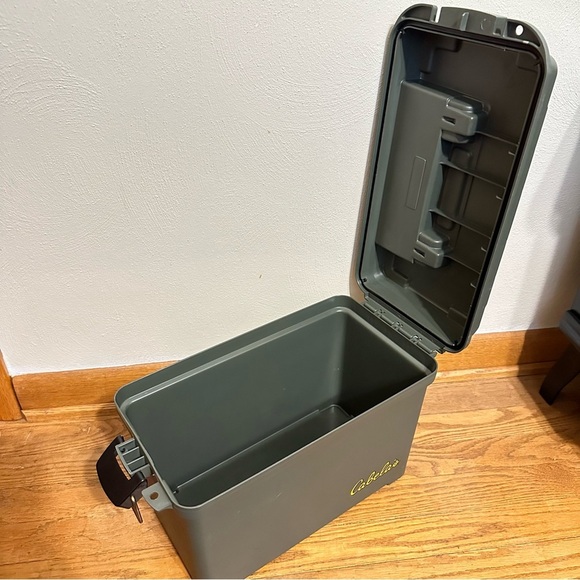 Cabela’s Storage Box Green - Picture 7 of 10